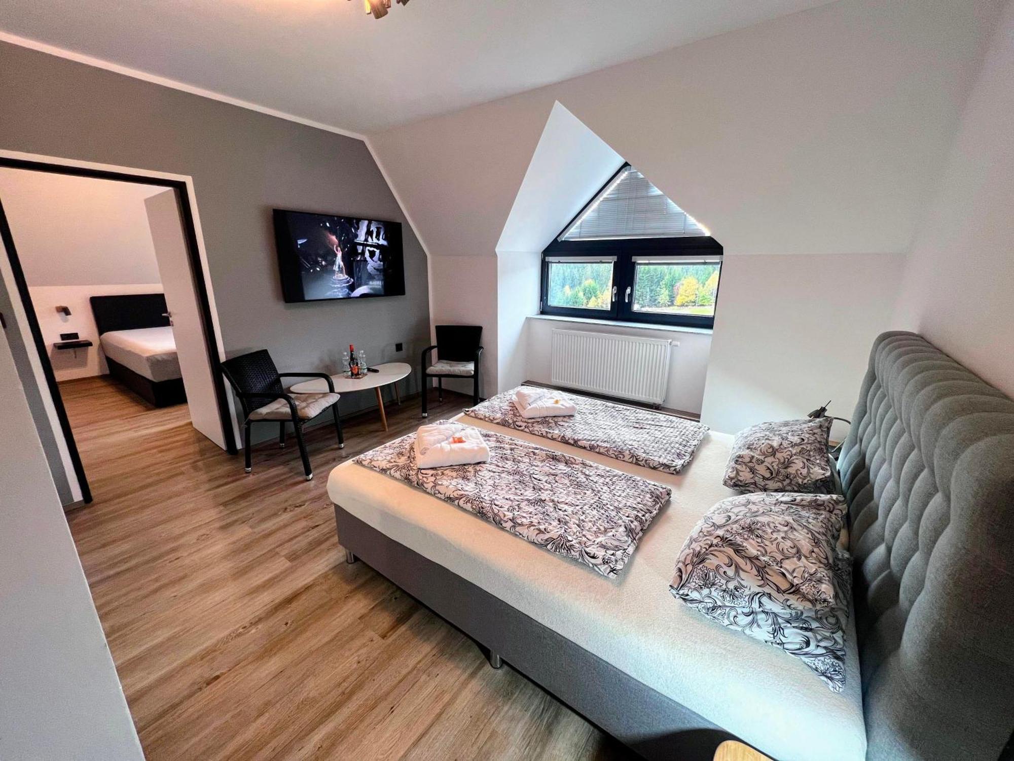 Grand Harrachov Pension V Centru Ngoại thất bức ảnh